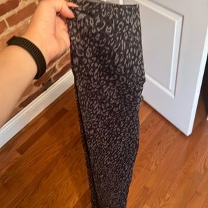 Spanx leggings, NWT, leopard print, gray
